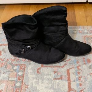 LOWER EAST SIDE Black Ankle Booties